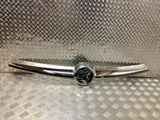 623824952R Vauxhall Vivaro B Chrome Radiator Grille With Badge Moulding 2015-19