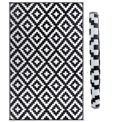 Black white reversible - &,