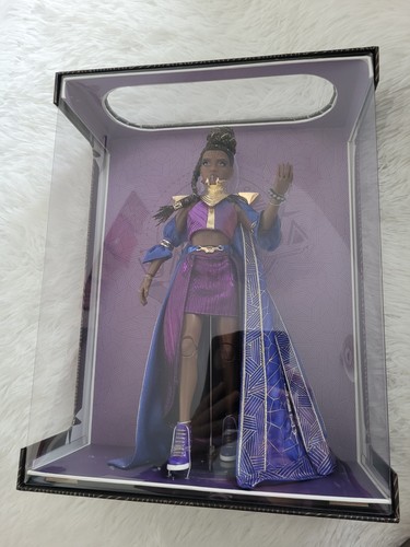 Black panther shuri doll - ,