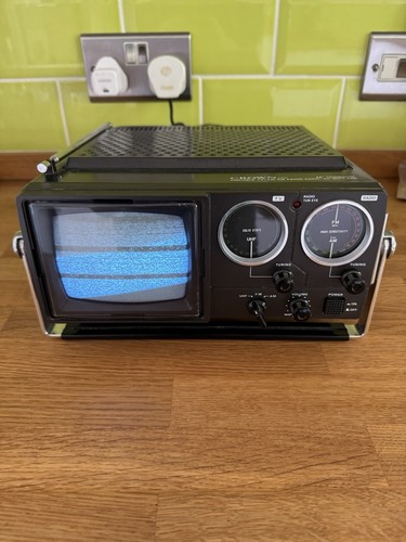 Vintage crown portable - vintage, tv