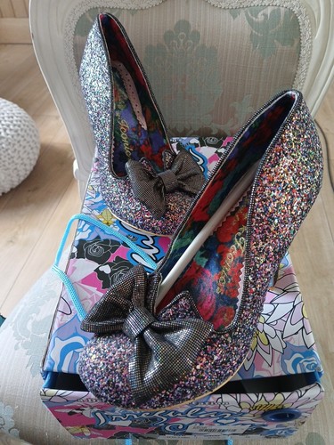 Stunning sparkly irregular - stunning,