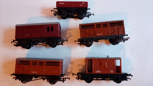 Triang hornby wagons job - wagons,