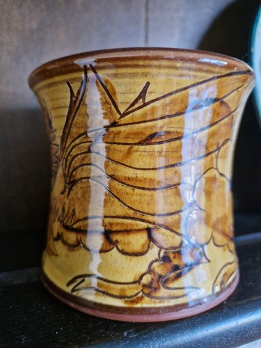 Welsh highly glazed pottery