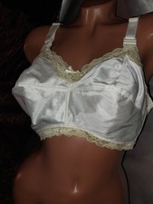 VTG 36DD SATIN SILKY LACY BRA