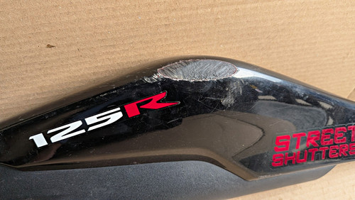 Honda cbr 125 right side - side, seat