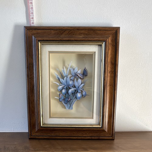 Vintage framed floral iris - 3d,