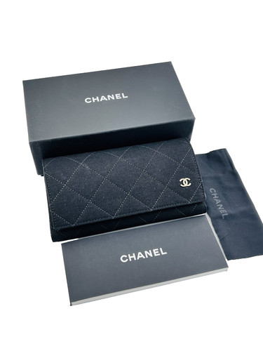 Authentic chanel black - authentic,