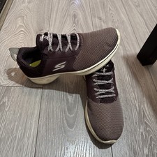 Skechers Goga Max Memory Foam