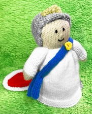 KNITTING PATTERN - Royal Queen