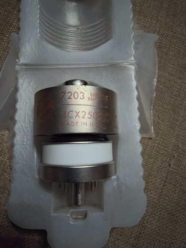 Vintage nos eimac 7203 - 7203, /