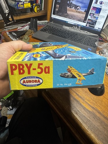 Vintage 1957 issue aurora - 1957,