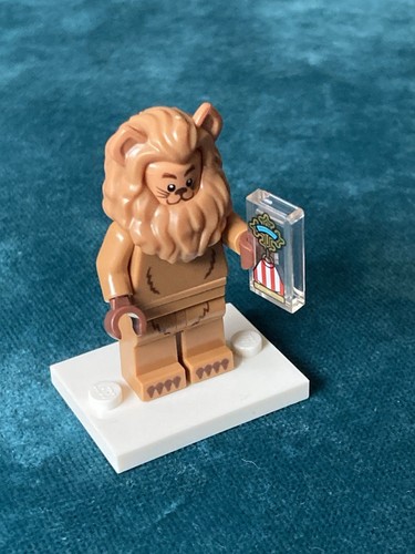 Lego the wizard cowardly - oz,