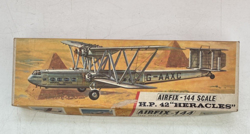 Vintage airfix 42 heracles - h.p, 42"heracles