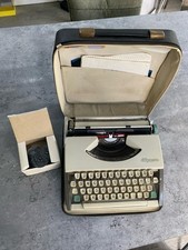 Olympia de Luxe Vintage German made Typewriter with Leather Case and Ribbons