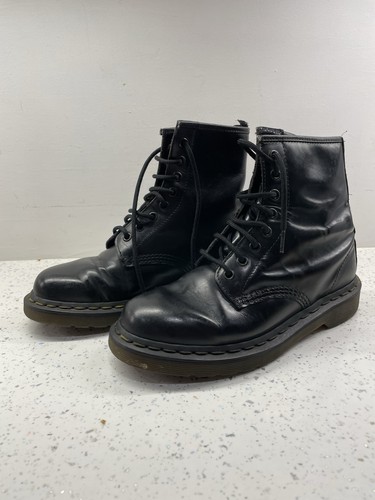 Doctor martin boots - doctor, size