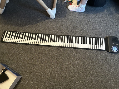Hand roll piano key - hand, roll-up