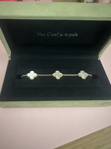 Van cleef and arpels - van, alhambra