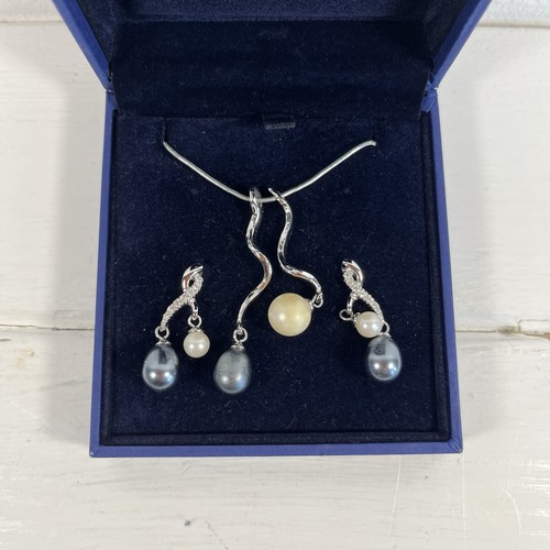 Swarovski crystal pearl drop - crystal,