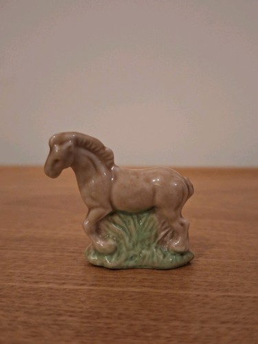 Wade whimsies horse - horse,, lighter