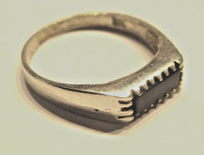 STERLING SILVER RETRO 1970'S   CUTE LITTLE ONYX SET PINKY SIGNET RING SIZE O