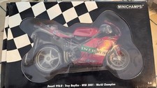 MINICHAMPS 1/6 Ducati Infostrada 996R Troy Bayliss 2001-062011221-SIGNED