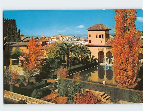Postcard patio los leones - de,