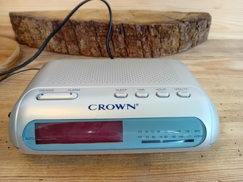Crown alarm clock radio cr8 - radio,