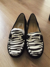 BNWB Jones Zebra Print Court