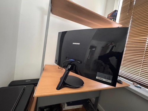 Samsung curved monitor - curved,