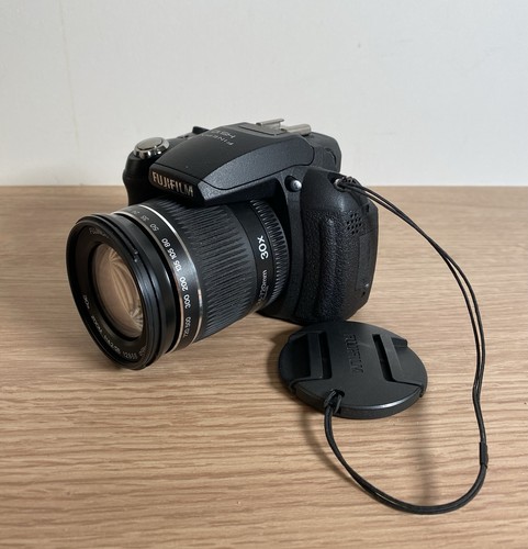 Fujifilm finepix hs10 3mp - fujifilm,