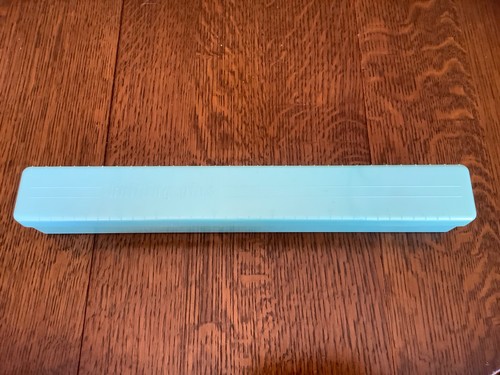 Vintage knitting needles - vintage, box