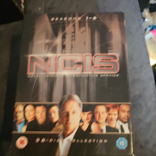 Ncis naval criminal - -,