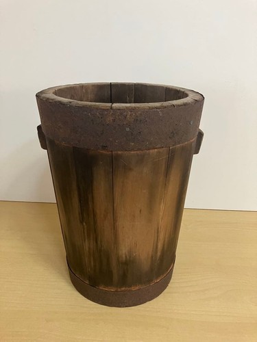 Old japanese wooden well - old,