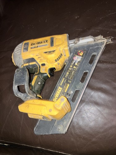 Dewalt dcn692 18v - 18v, brushless