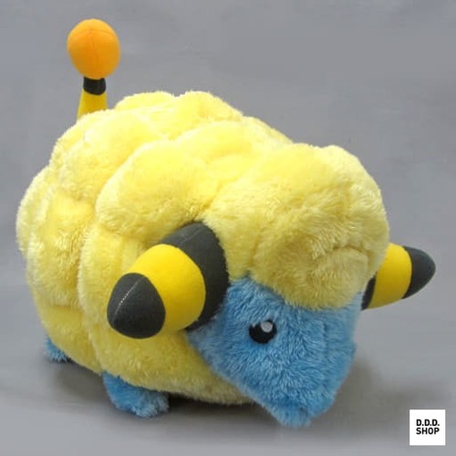 Mareep healing huge pikachu - mareep,