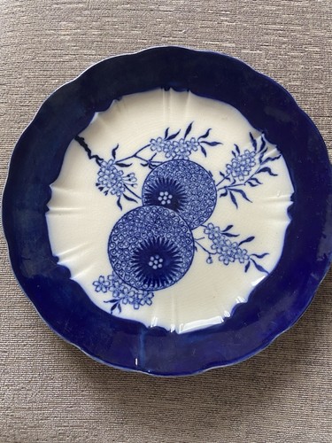 Antique royal doulton - royal,