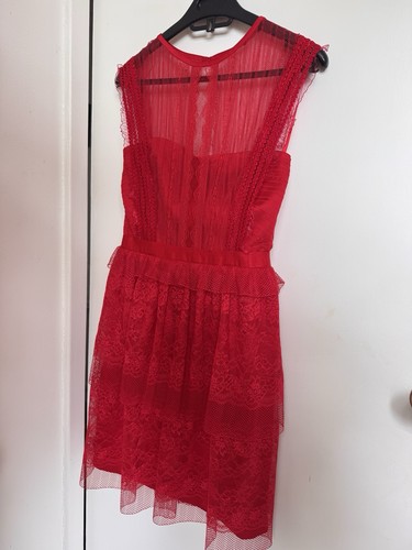 Three floor red fearless - red,