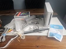 Working Nintendo Wii Console Bundle Complete Full Set Up with 4 Games