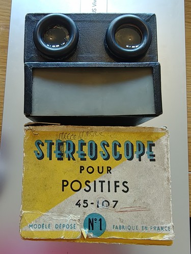Vintage french stereoscope - french,