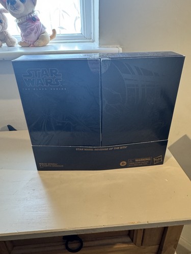 Star wars black series - star,