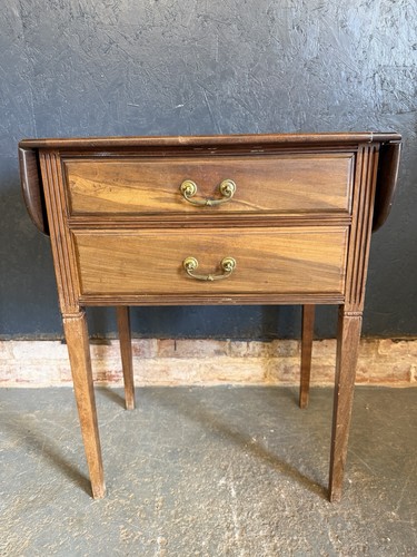 Antique drop leaf table - antique,