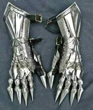 Medieval Knight Gauntlet