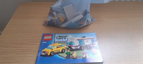 Lego city 4435 car and - 4435, caravan