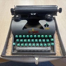 Vintage Lilliput Portable