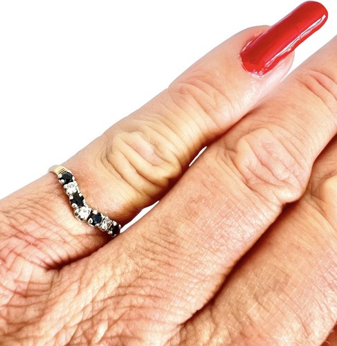 Vintage 9ct gold sapphire - gold,