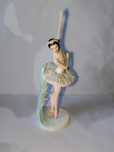 Coalport lady figure - coalport,
