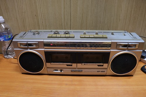 Vintage sharp 450 boombox - e,