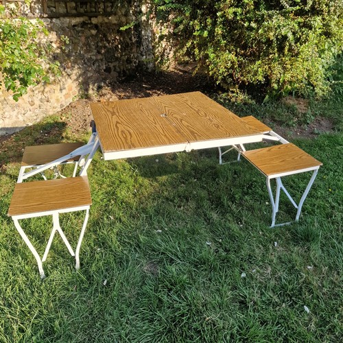Vintage metal fold picnic - fold,
