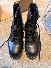 Dr Martens 1460 8 Eyelet