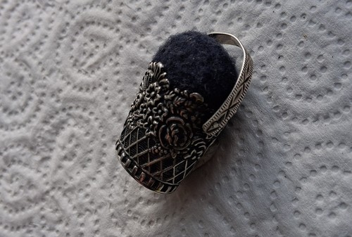 Solidsilver basket pincushion - solidsilver,